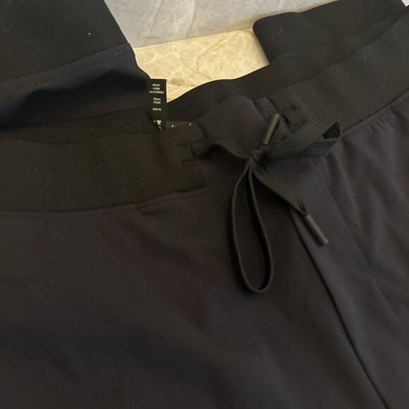 Ten Thousand Black A—L Jogger - Picture 6 of 10